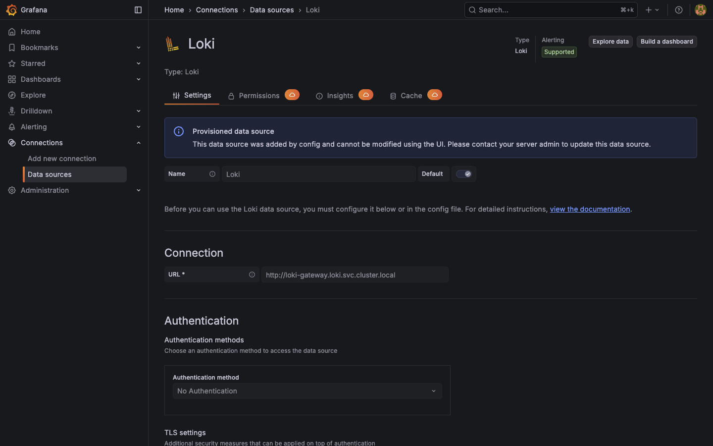 Grafana 데이터소스 설정 화면 — Loki 타입, URL은 클러스터 내부 주소 http://loki-gateway.loki.svc.cluster.local, 인증 없음으로 프로비저닝되어 있다